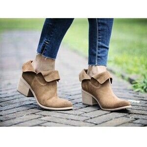 BP Women's Brice Notched Brown Leather Foldover Ankle Booties Size‎ 6.5 M